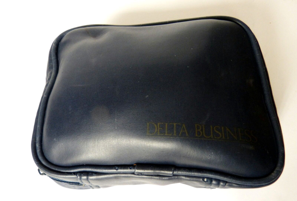 Vintage Delta Business Class Toiletry Kit