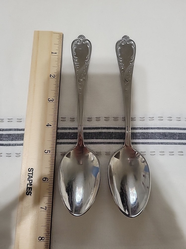 2 LQF2 Livingquarters Spoons