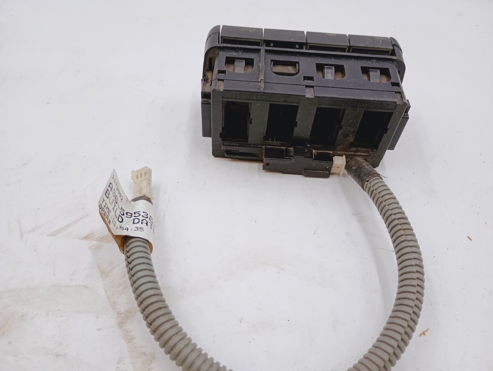 OEM FREIGHTLINER SWITCH PANEL ASSEMBLY HOUSING DOME, FOOT WELL & SLEEPER LAMPS