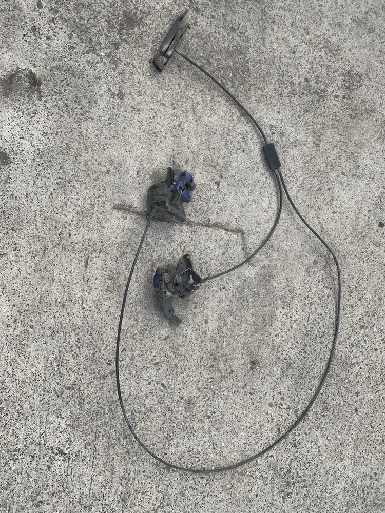 Scania R Grill Lock Set