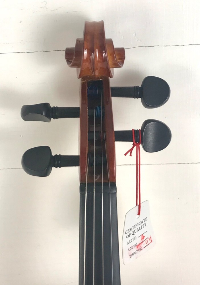 Violin w/ Case & Bow. Unbranded. 4/4 Full-Size