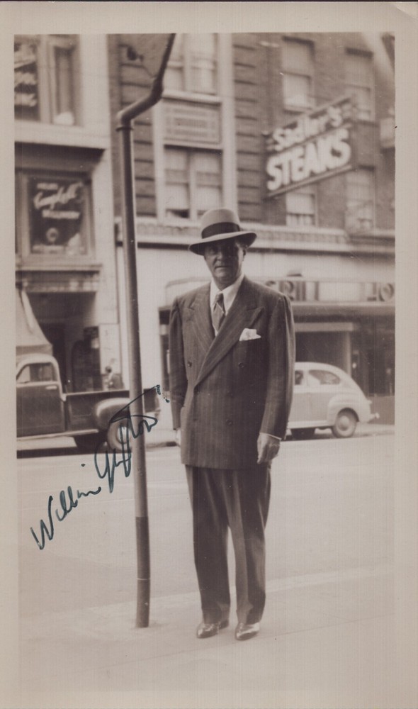 WILLIAM GAXTON - AUTOGRAPHED SIGNED PHOTOGRAPH