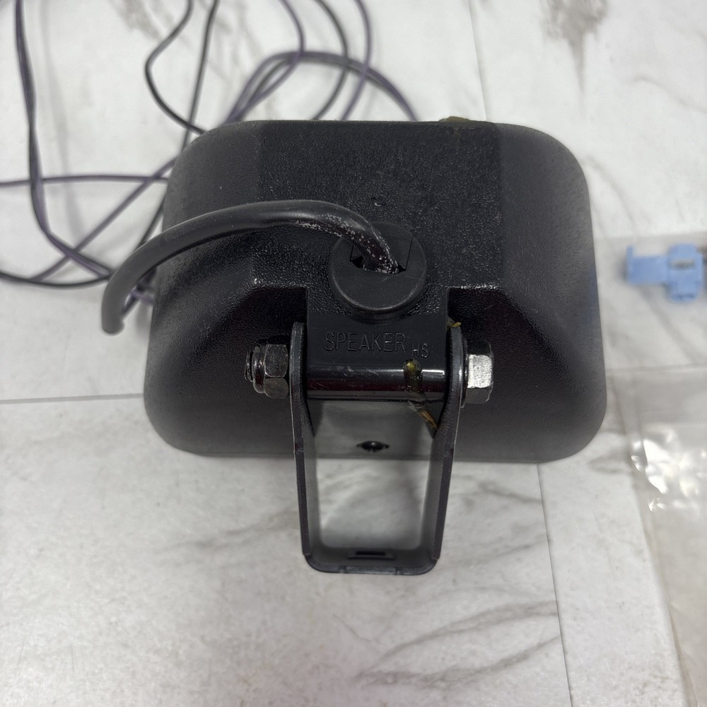 Genuine OEM John Deere Auxiliary Forward Lighting Kit LVB25023 (Missing 1 Lamp)