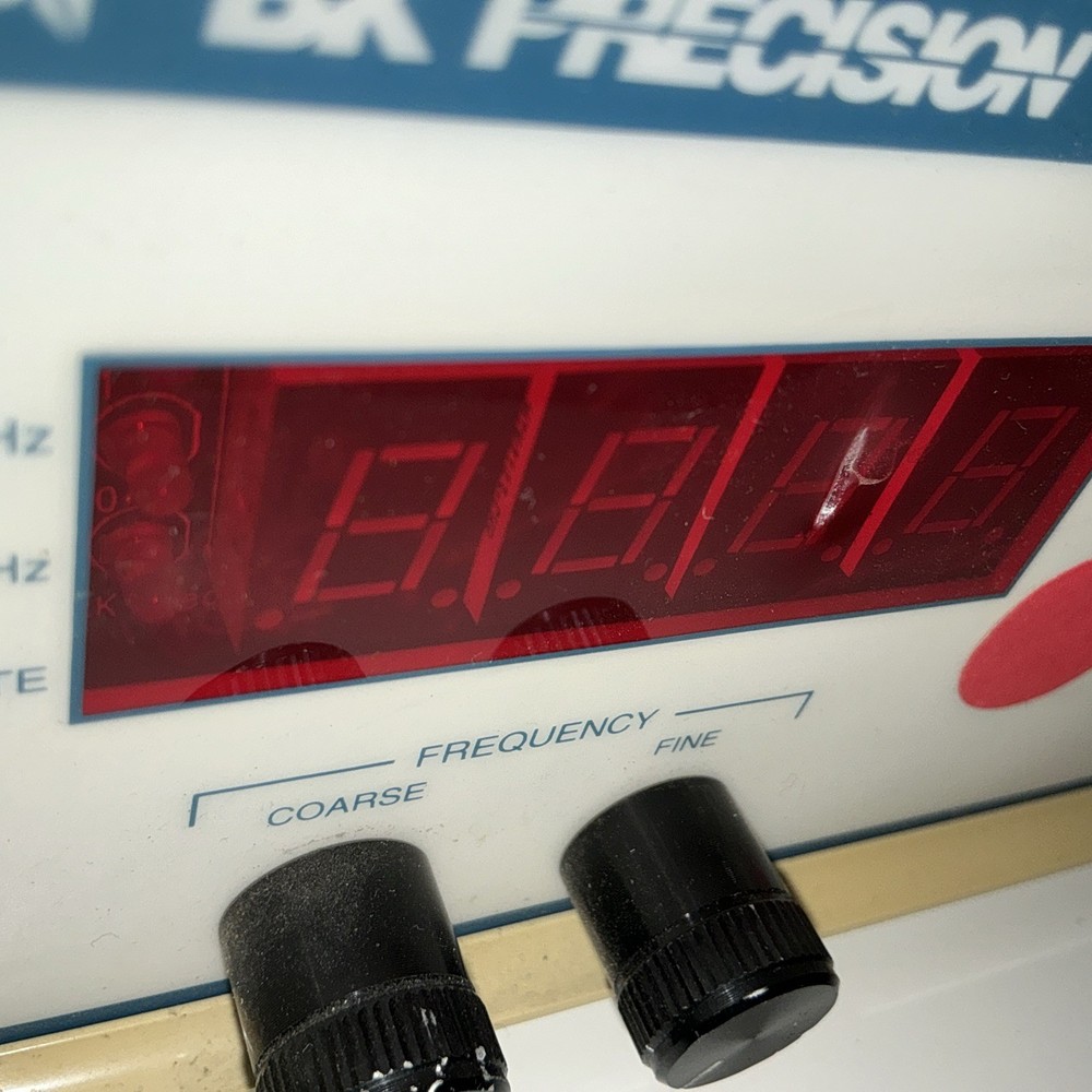 BK PRECISION 4011 - 5 MHZ FUNCTION GENERATOR