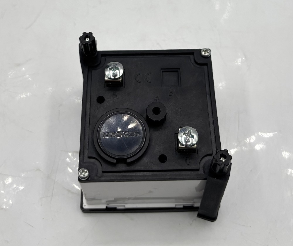 CHINT – 65C666 – Voltmeter