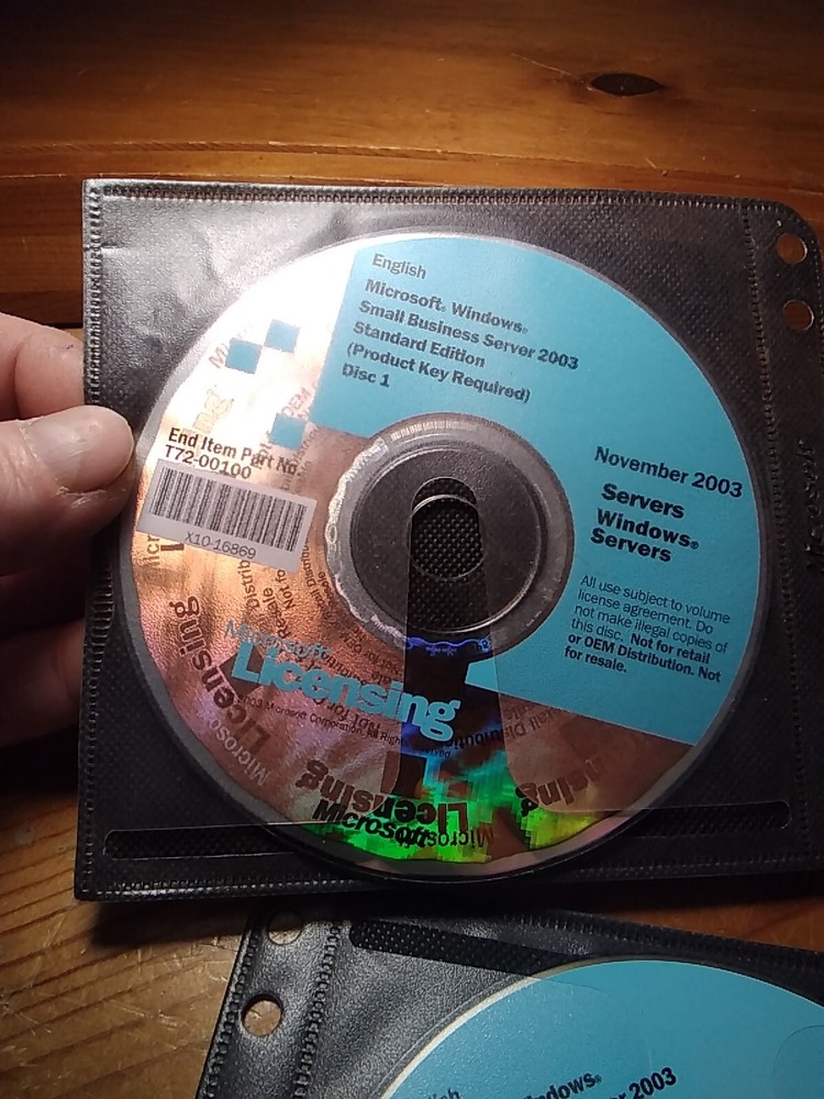 Microsoft Licensing Windows Server 2003 Small Business Standard Edition 3 Discs