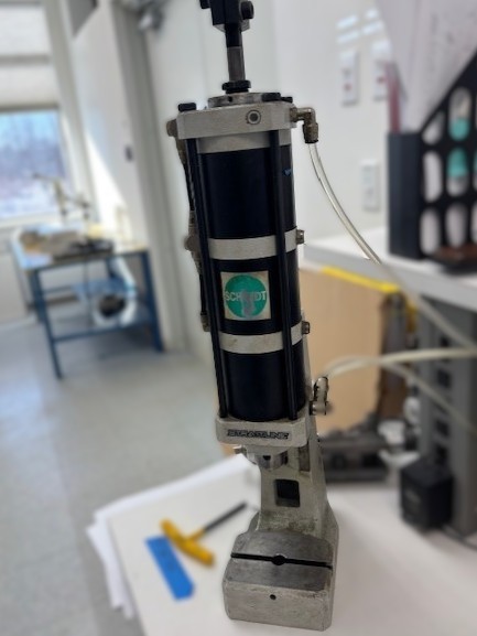 Schmidt pneumatic press 45-059-03
