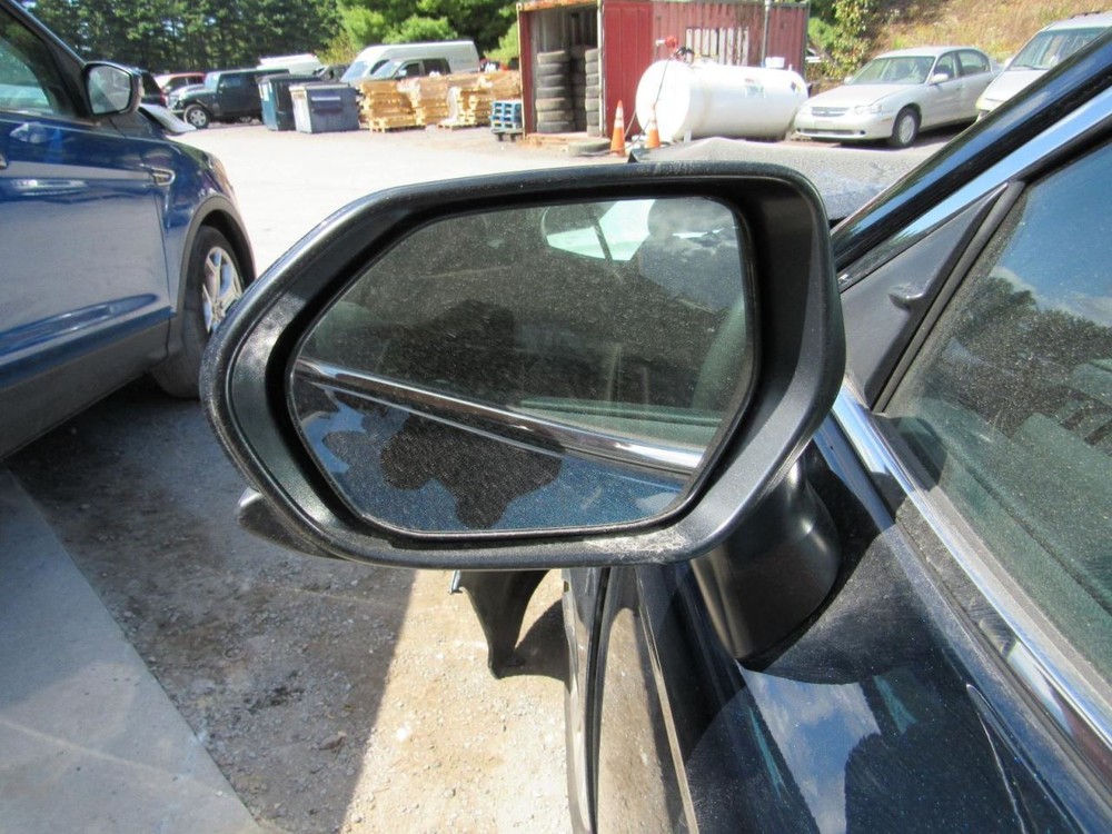 CAMRY 2018 Glove Box 1077013