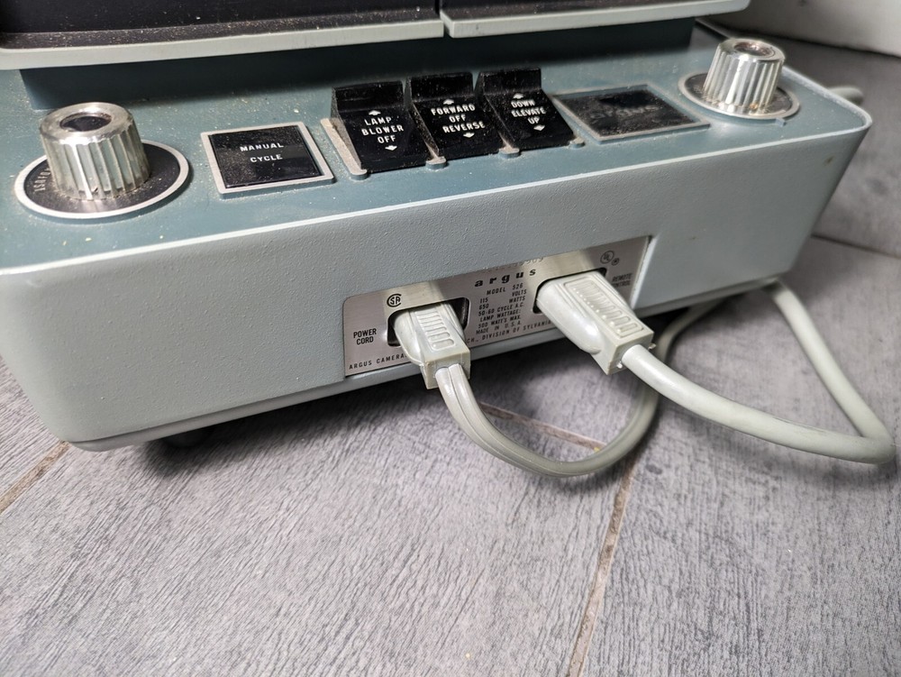 Vintage Argus President (526) Slide Projector (needs bulb)