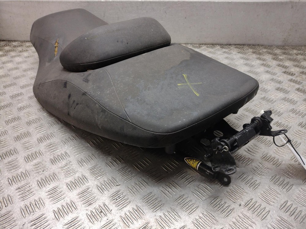 2012 YAMAHA XP 530 Seat