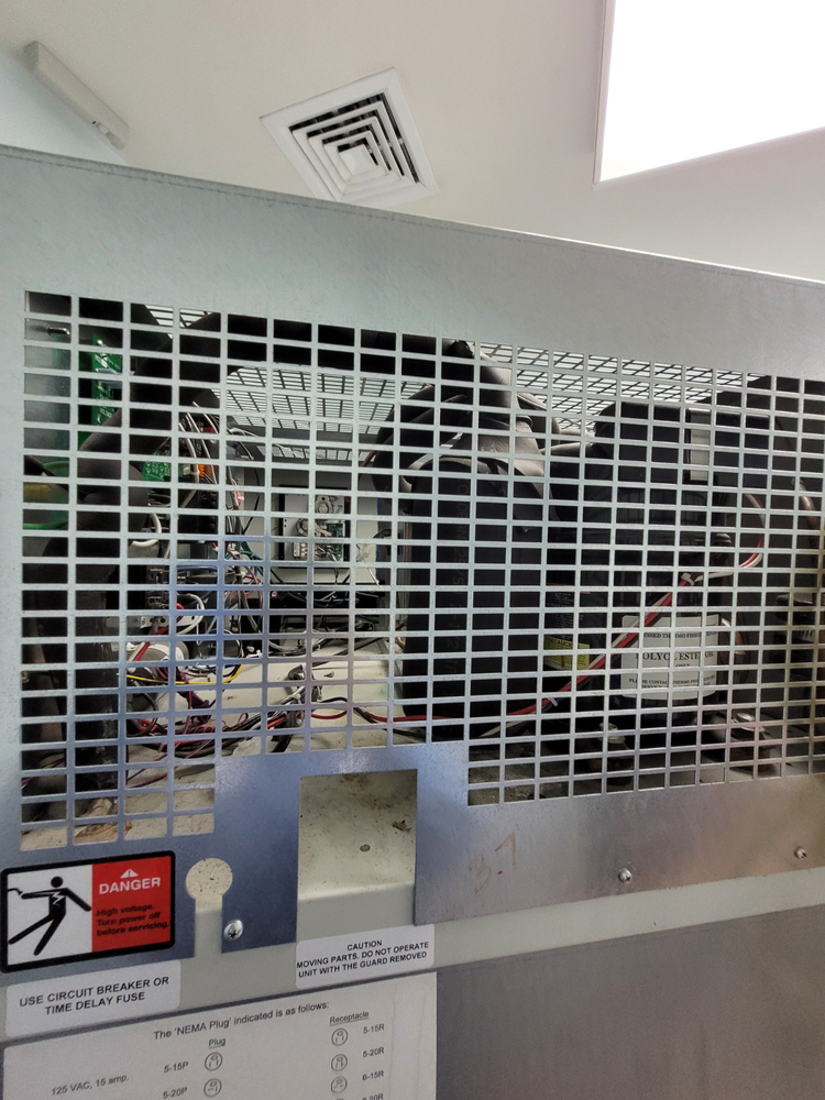 Thermo Scientific UGL2320A19 -20 Freezer