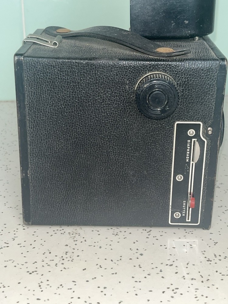 Vintage Tower Film Camera + Extra Flash & Manual UNTESTED