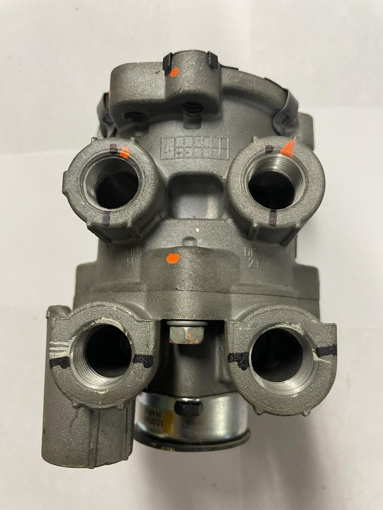 GENUINE BENDIX 800629N  800629 E-8P  BRAKE FOOT VALVE