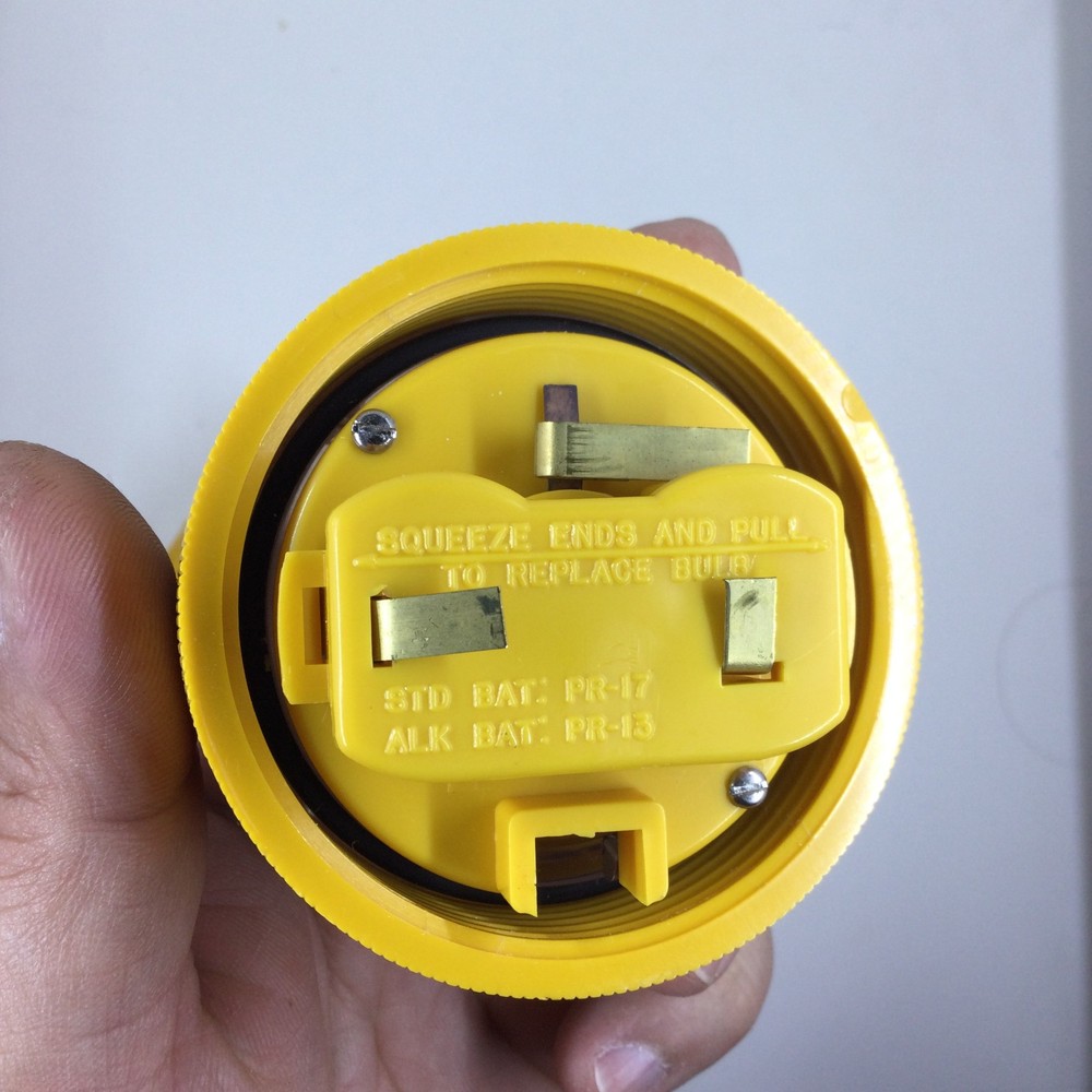 YELLOW Ikelite MINI C-LITE Underwater Dive Light With Clip - Tested