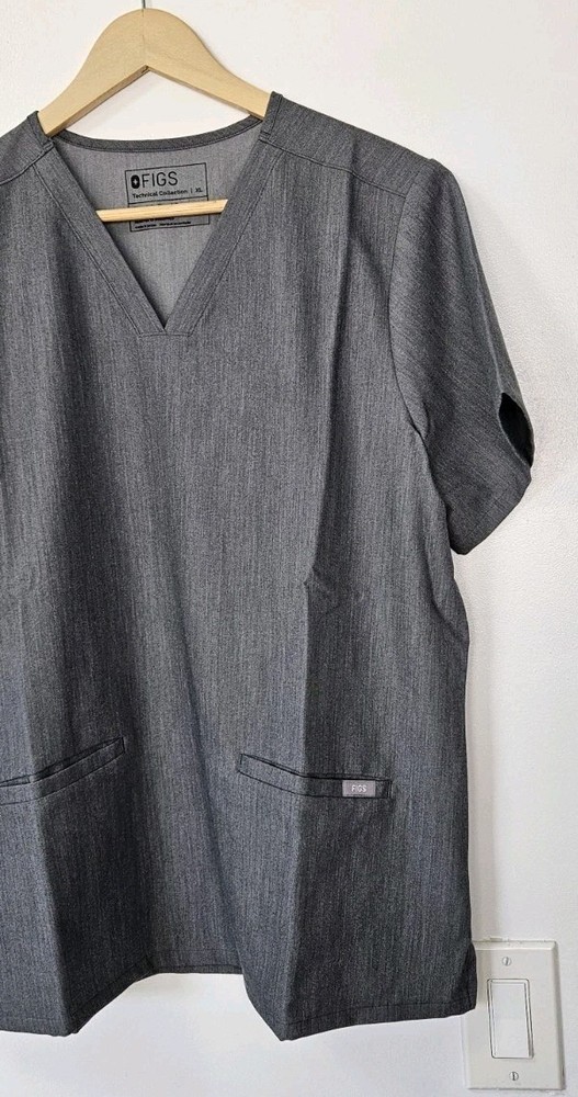 Figs Womens Size XL Gray Casma Three Pocket Scrub Top