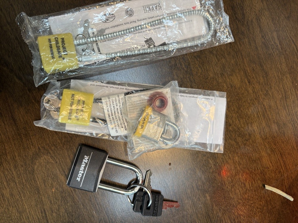 Cable Gun Locks and Padlock