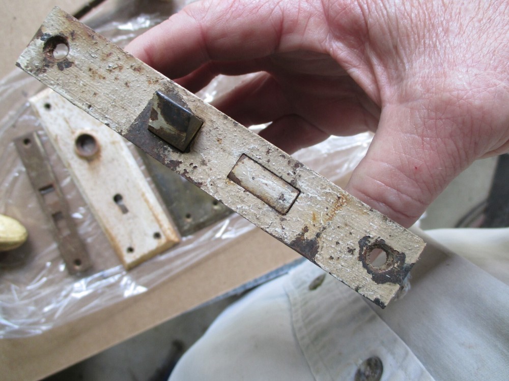 Vtg Door Latch Lock Set Knobs Backplates Antique