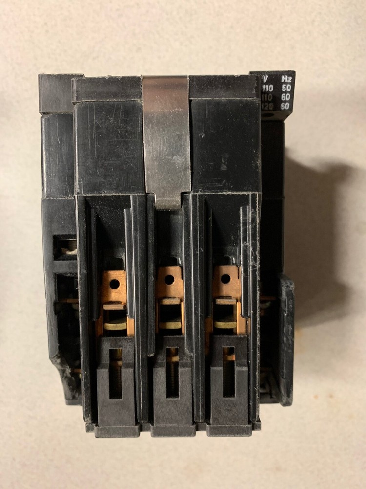 EH32C-22 ASEA Contactor 120V Coil CHIPPED