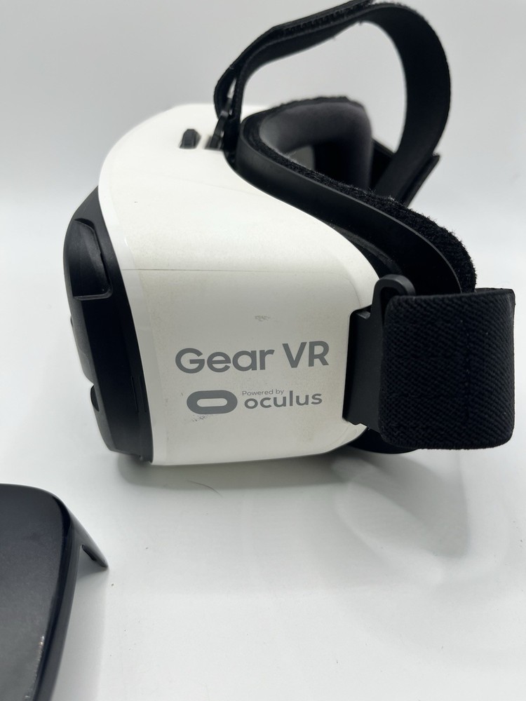 Samsung Gear VR Powered by Oculus