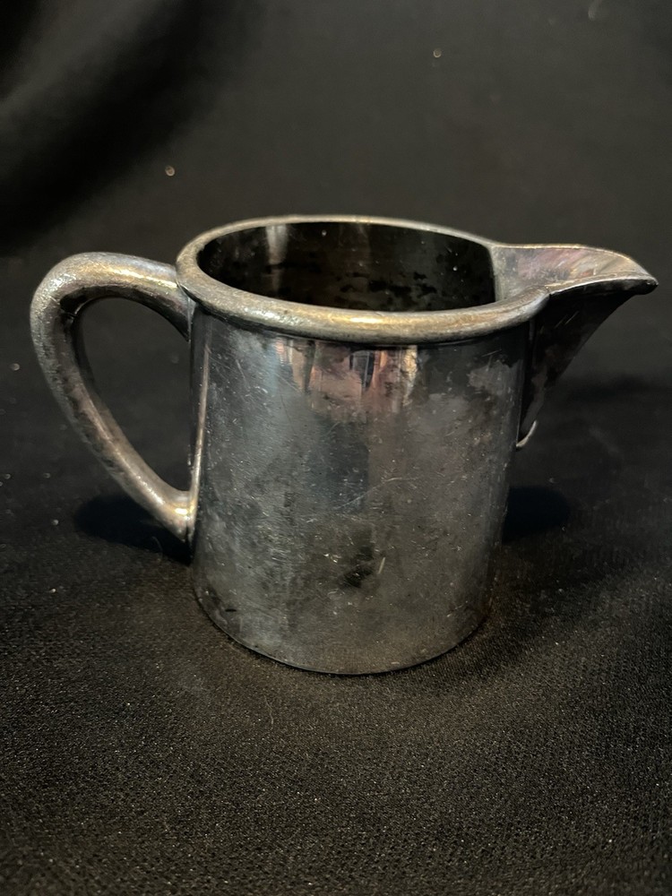 Barbour Silver Co. Quadruple Plate Jug 206