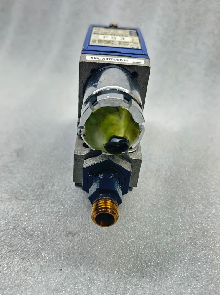 NAUTILUS XML A070D2S14 PRESSURE SWITCH