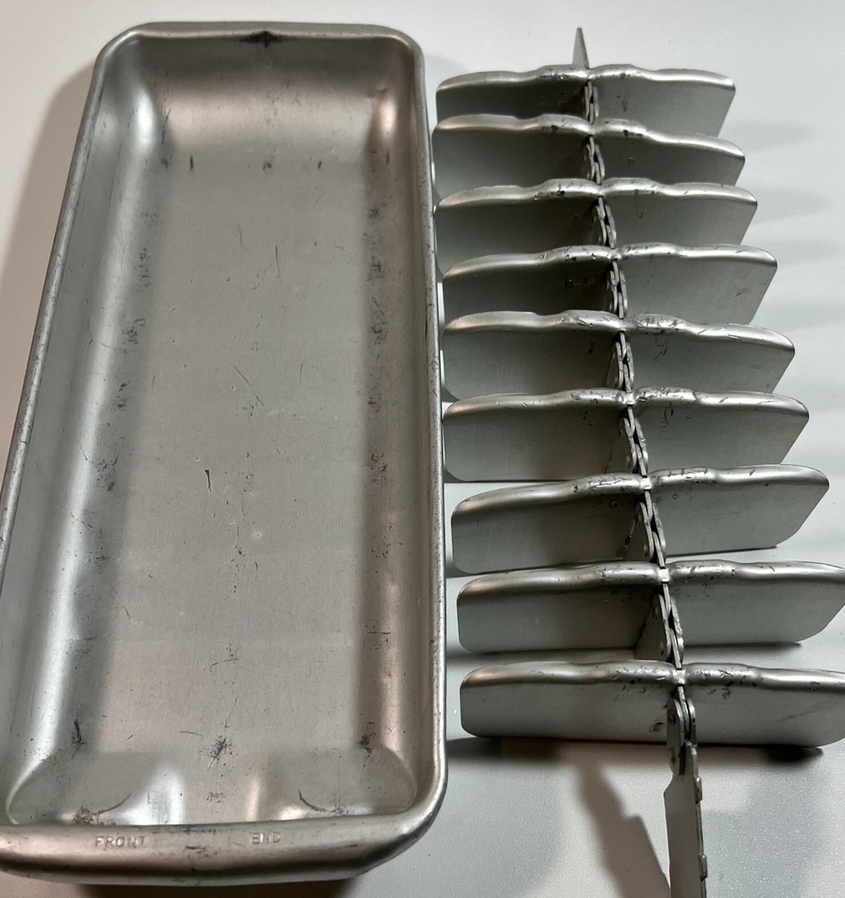 Vintage AluminumIce Cube Tray With Removable 20 CUBE INSERT - 1970's
