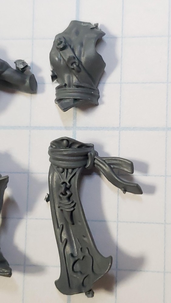 Warhammer Idoneth Deepkin Bits Akhelian Thrallmaster Body w Tabard Set