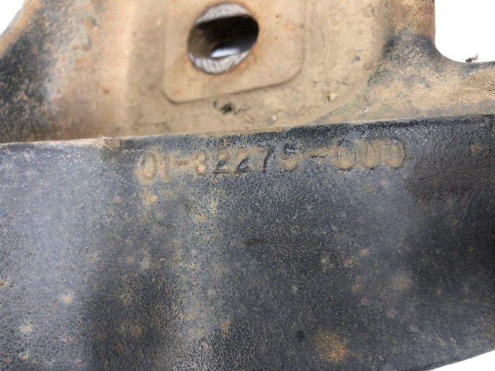 Cummins ISB6.7 Engine Mount - Used | P/N 0132275000