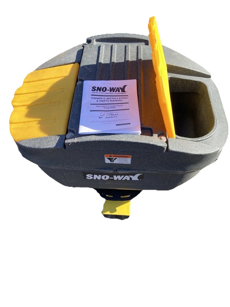 🔥Sno-way 4CU FT- Hitch mounted Salt spreader🔥
