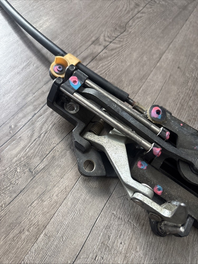 BMW E36 Convertible RIGHT Top Latch.