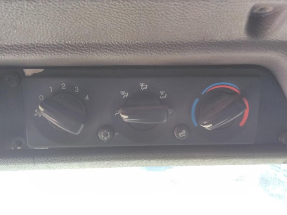 Replaces 2017 PETERBILT 320 TEMPERATURE CONTROL ,  FL