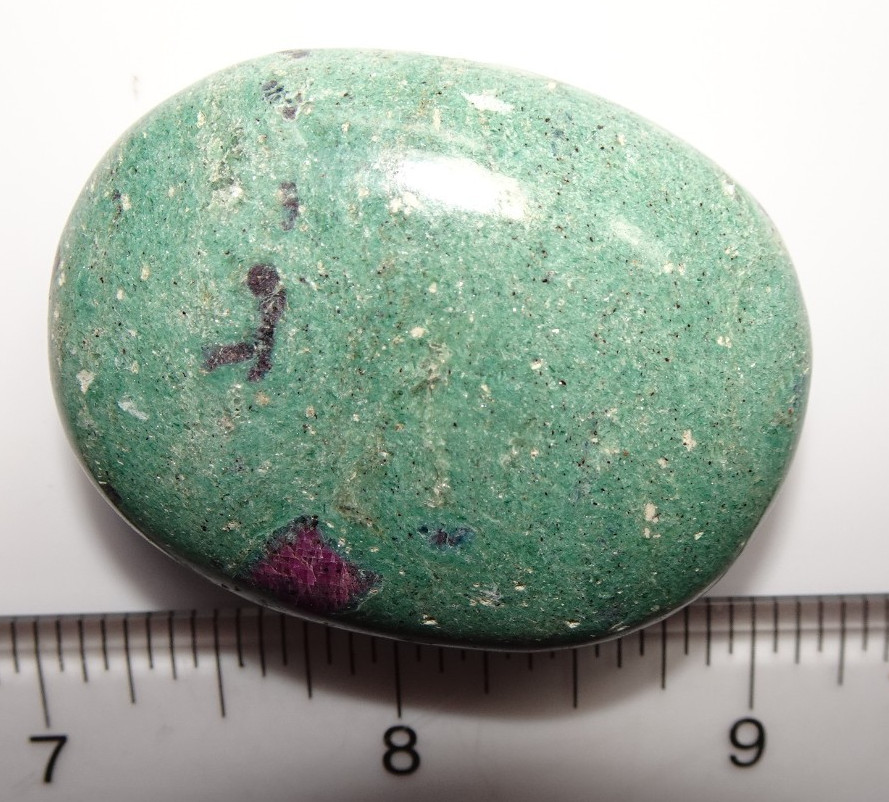 Ruby Fuchsite Palmstone - India sc1009