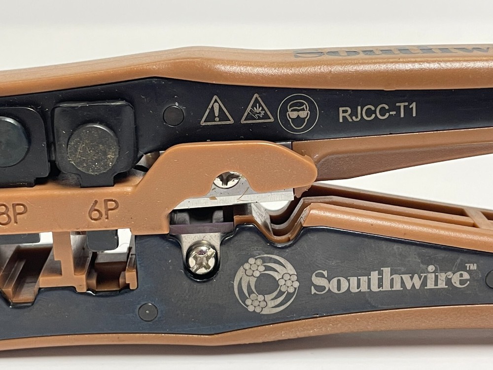 SOUTHWIRE COMPACT PHONE & DATA CRIMP TOOL KIT RJCC-TI CUTS, STRIPS & CRIMPS
