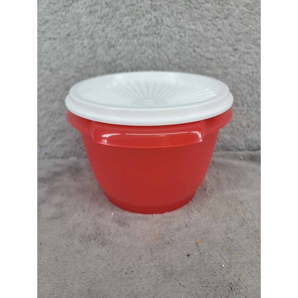 Vintage TUPPERWARE Servalier Bowl w/Starburst Lid Container Red