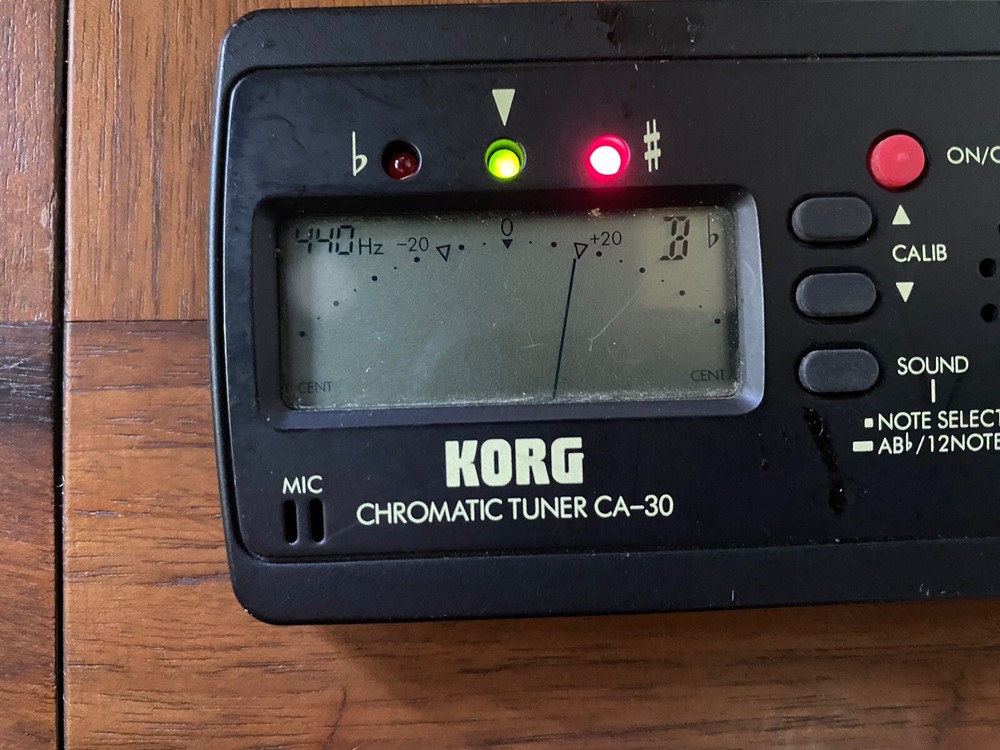 Korg CA-30 High-precision LCD LED Indicator Mic/Speaker Compact Chromatic Tuner