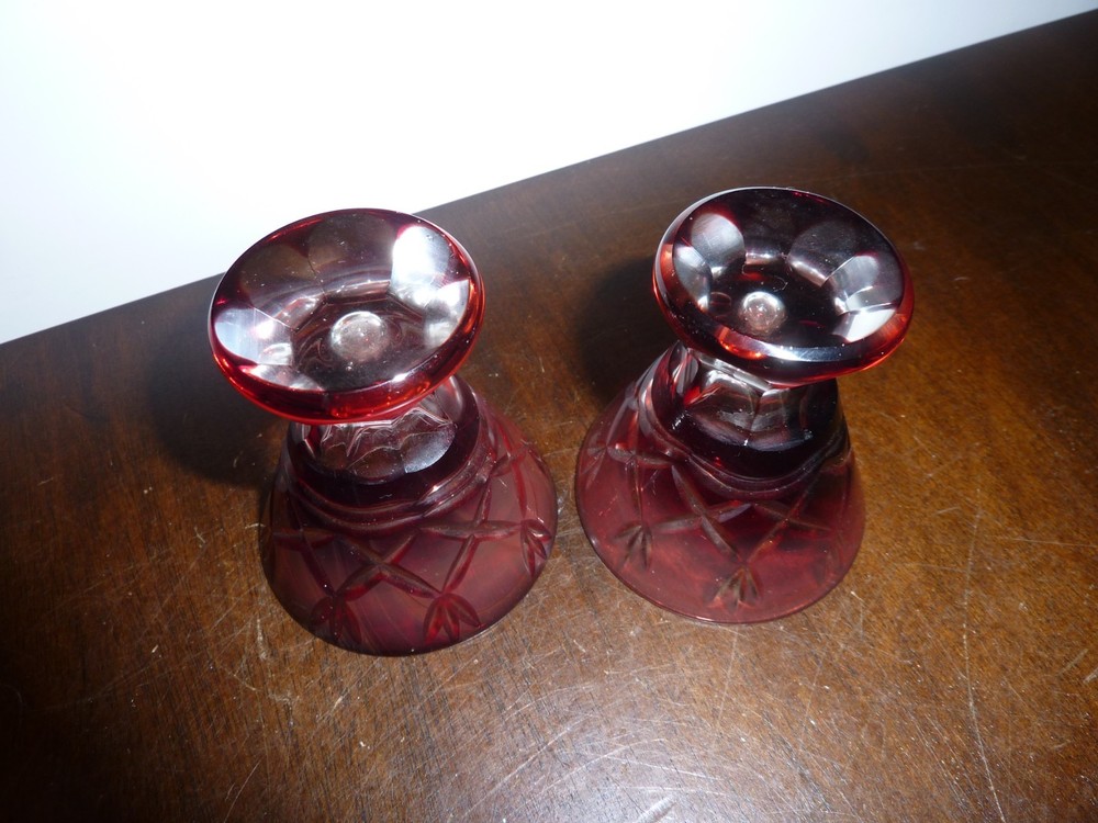Gorgeous ruby red crystal cut to clear decanter - no stopper + 2 cordials
