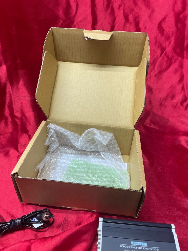 DATAVIDEO SDI AUDIO DE-EMBEDDER DAC-90 /FREESHIPPING