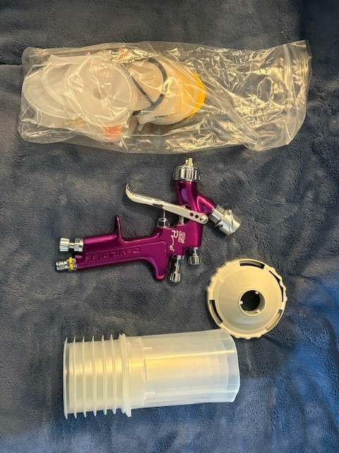DeVilbiss SRI-PRO SPOT REPAIR PAINT GUN WITH CUP