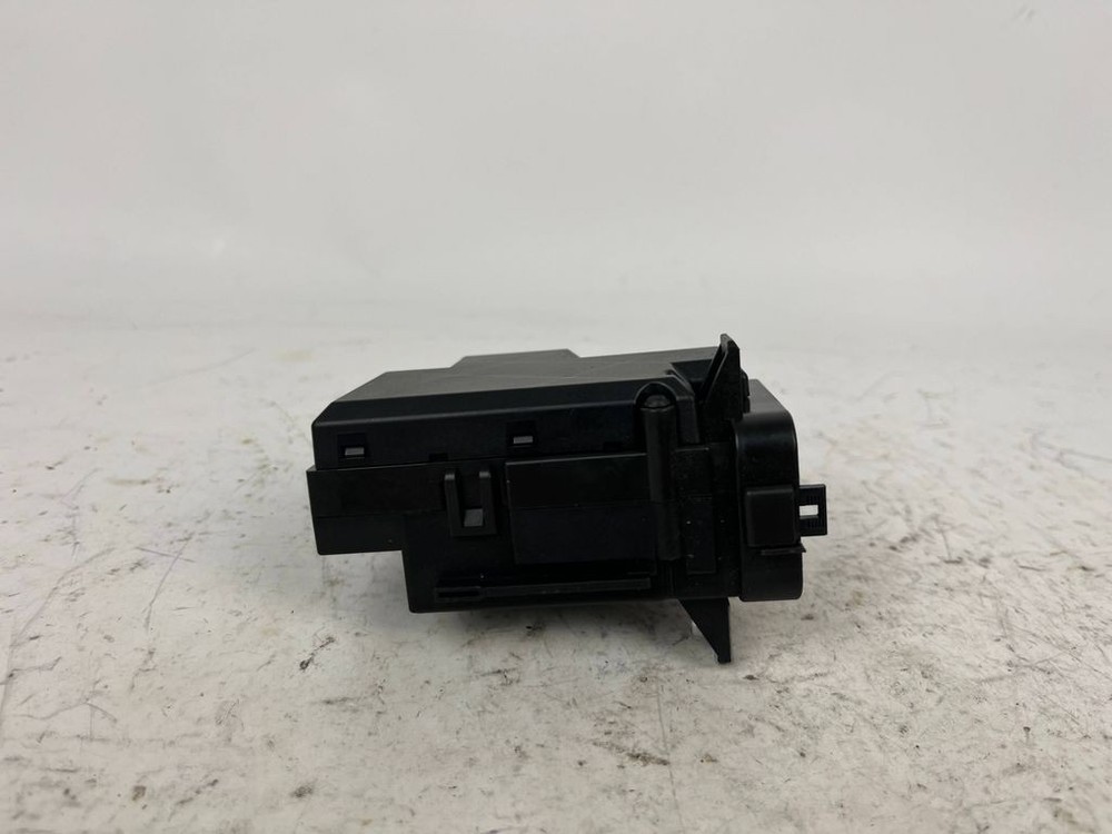Audi A4 S4 8K B8 Engine Starter Control Switch Reader 8K0909131D