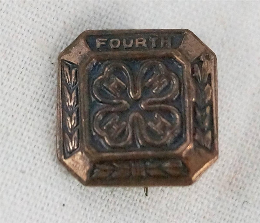 4H Pinback Lapel Pin Youth Development