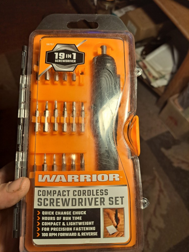 Tools. ..Scew Driver Set..19 In 1
