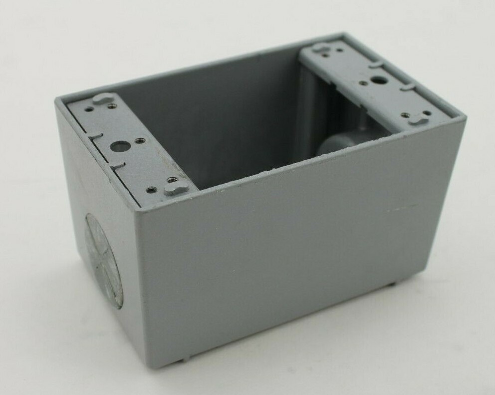 GDC 93C6 1-Gang Outlet Box