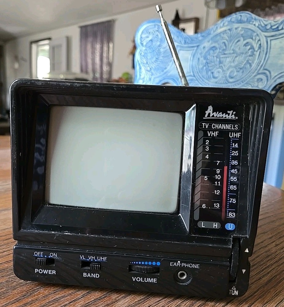 Vintage Avanti Portable TV