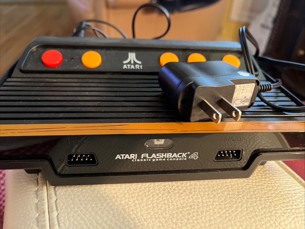 Atari Flashback 4 W/76 Classic Games Built In, Console, Controllers, & Manual