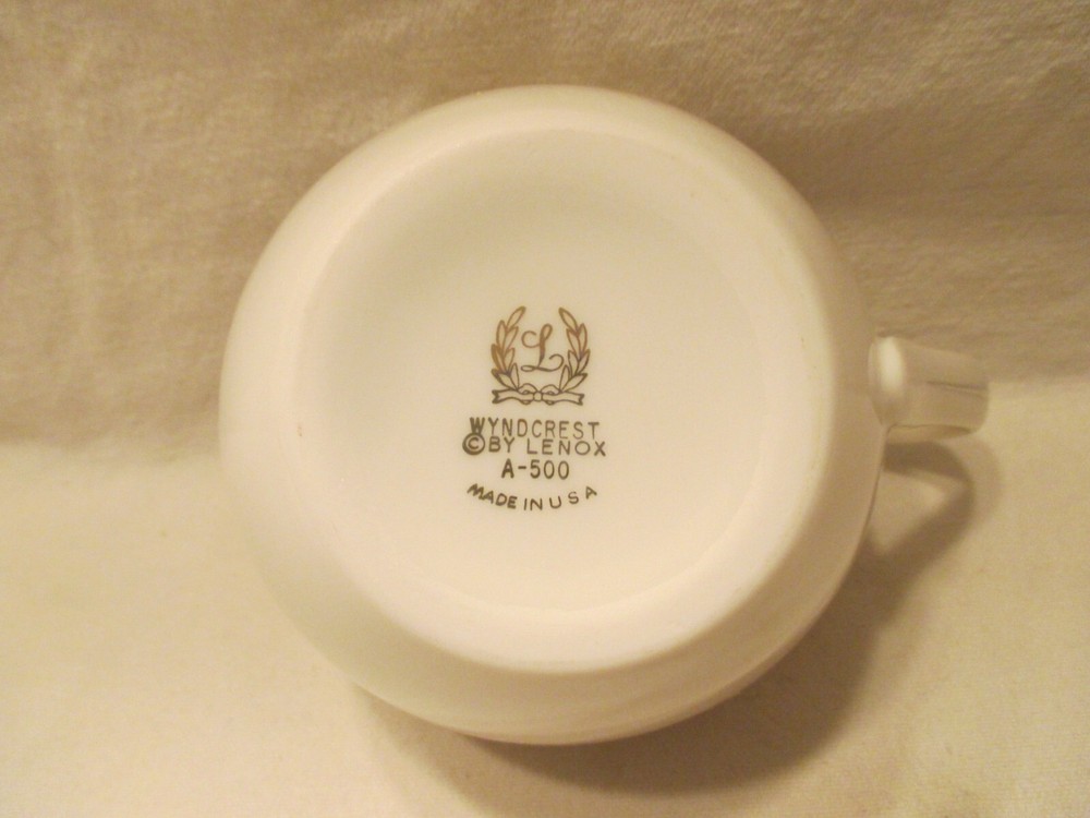 Lenox Wyndcrest Creamer (A-500)