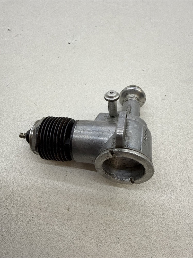 Vintage OK Cub 0.99 Control Line Model Engine M13