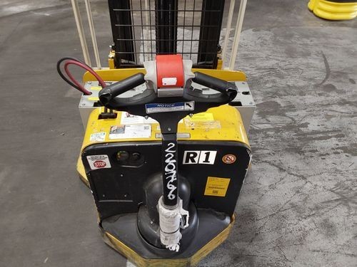 2024 YALE MSW040 -- 4,000 LB. CAPACITY | ELECTRIC STACKER
