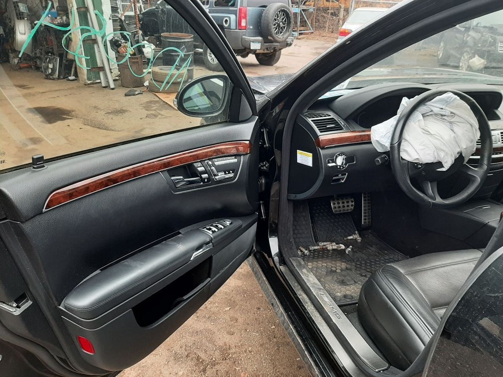 S63 2009 High Mounted Stop Light 940459