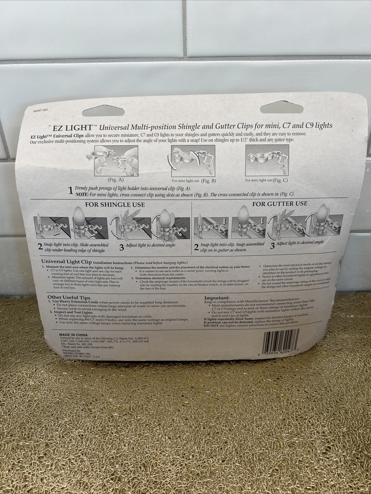 LIGHT CLIPS UNIVERSAL SHINGLE OR GUTTER FOR MINI C7 & C9 LIGHTS Shingle Gutter