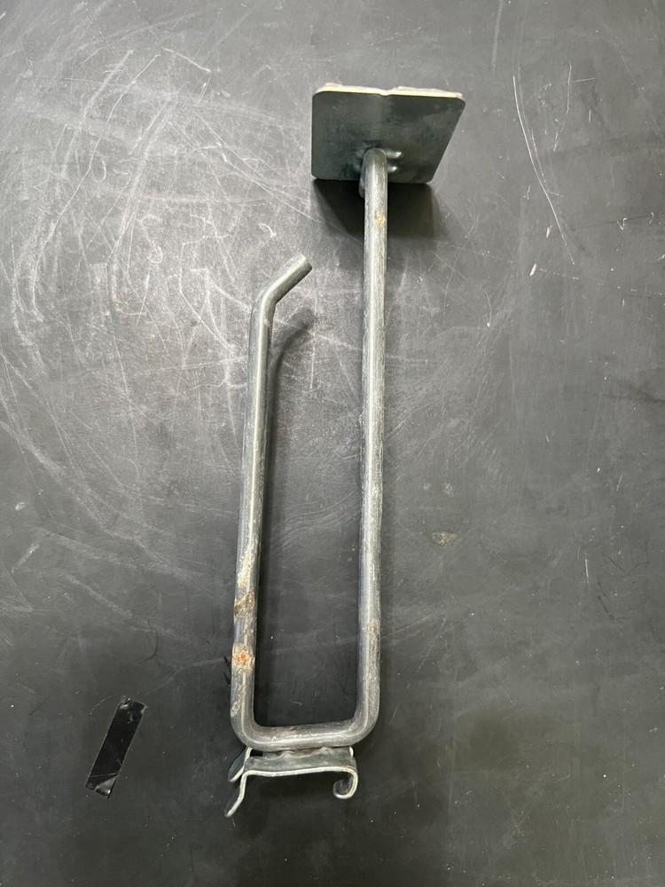 4" Gridwall Hooks w/ Tag Holder (Box of 20)